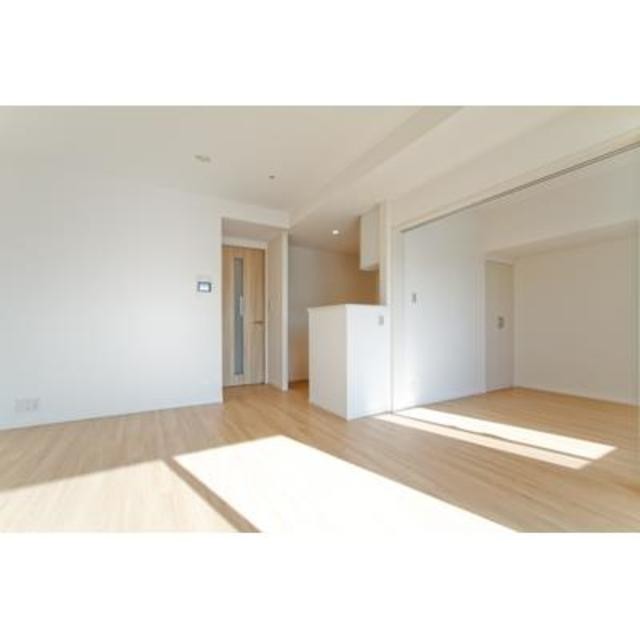 ※写真は同タイプ住戸です。(居間)