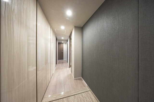 ※写真は同タイプ住戸です。(玄関)