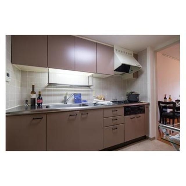 ※写真は同タイプ住戸です。(キッチン)