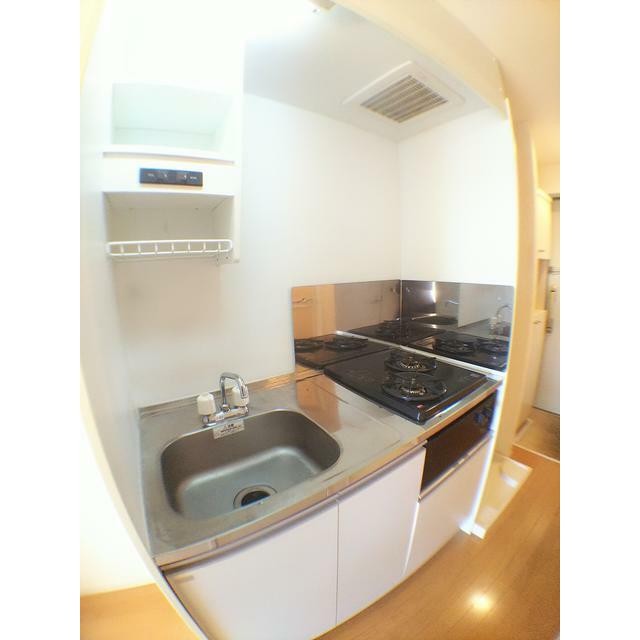 広角レンズで撮影(キッチン)