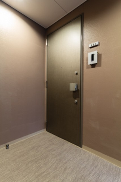 ※写真は同タイプ住戸です。(玄関)