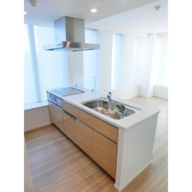 ※写真は同タイプ住戸です。(キッチン)