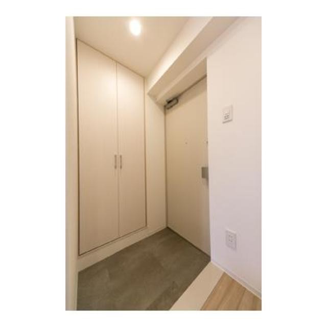 ※写真は同タイプ住戸です。(玄関)