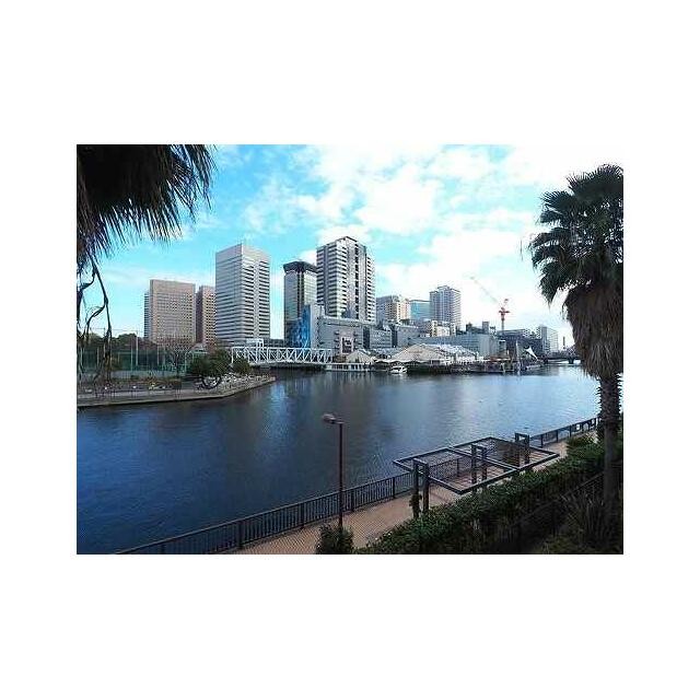 リバービューの開放的な眺望