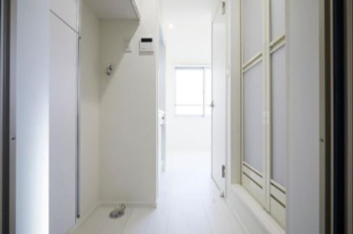 ※同仕様写真含む(玄関)