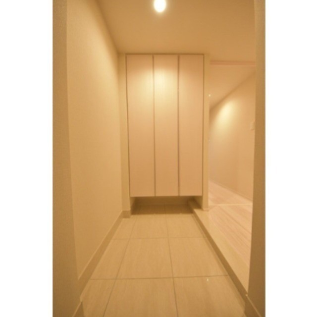 ※同仕様写真含む(玄関)