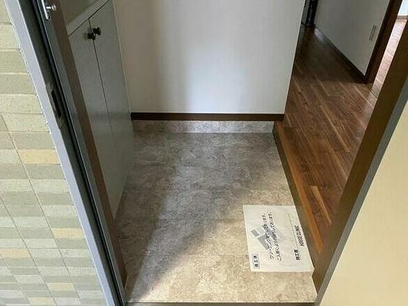 ※同仕様写真含む(玄関)