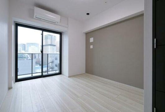 ※同仕様写真を含む(居間)