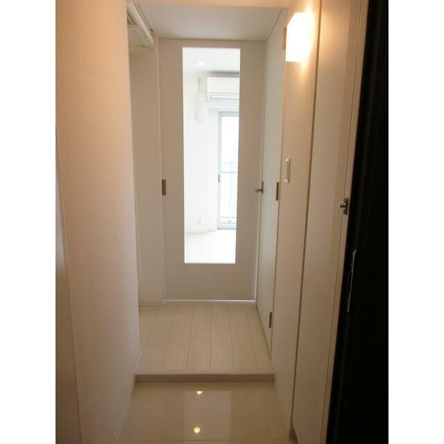 ※同仕様写真含む(玄関)