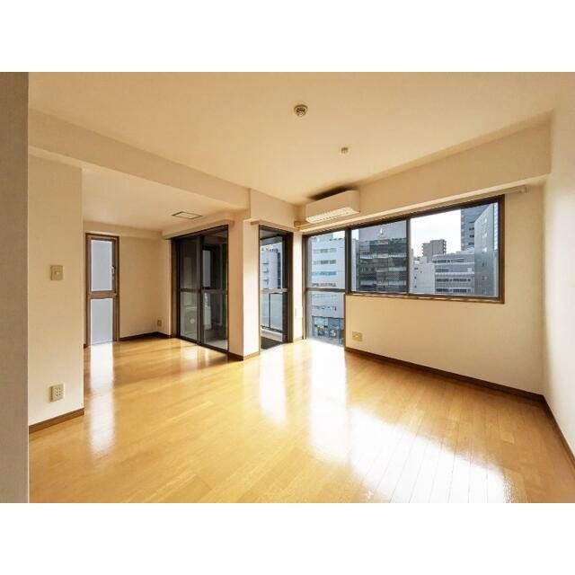 ※室内写真は同物件別部屋(居間)