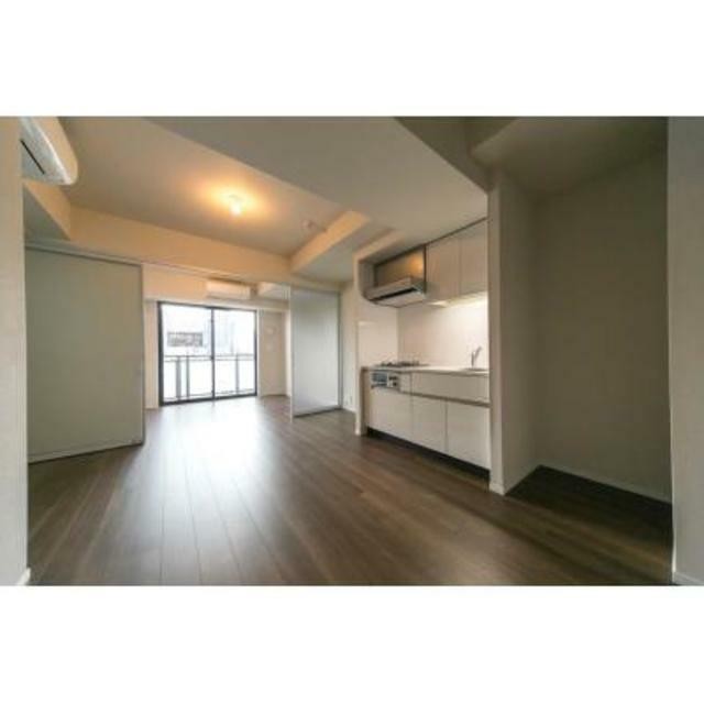 ※写真は同タイプ住戸です。(居間)