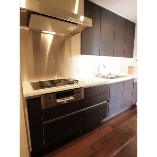 ※写真は同タイプ住戸です。(キッチン)