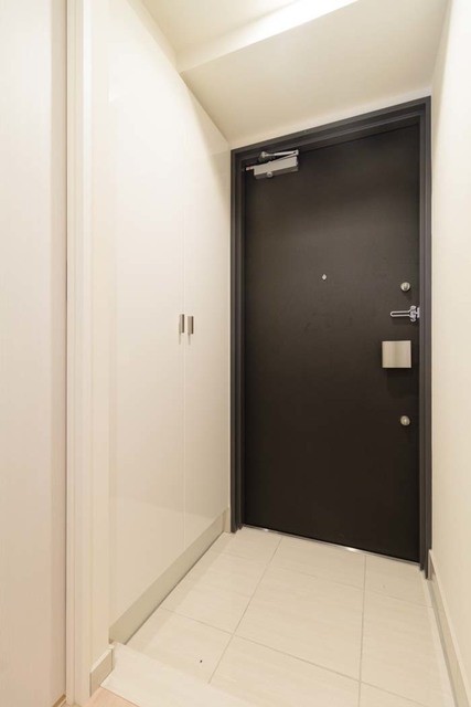 ※写真は同タイプ住戸です。(玄関)