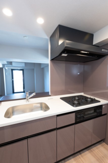 ※写真は同タイプ住戸です。(キッチン)