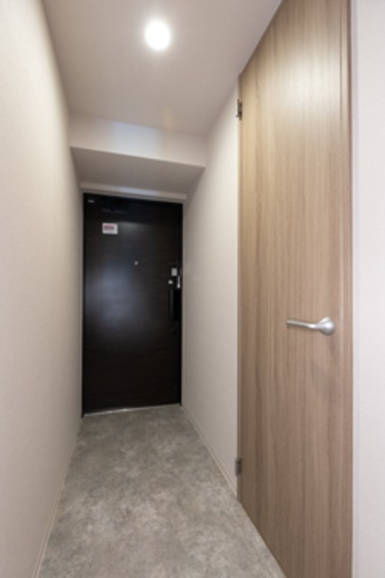 ※写真は同タイプ住戸です。(玄関)
