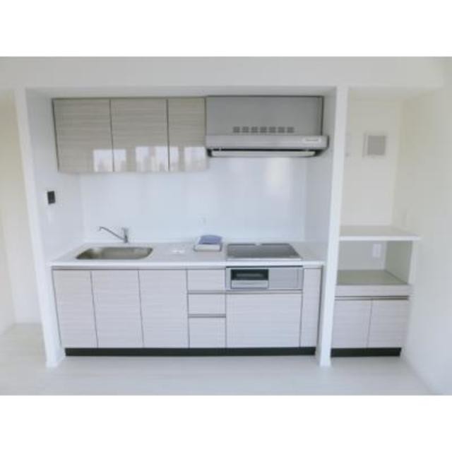 ※写真は同タイプ住戸です。(キッチン)