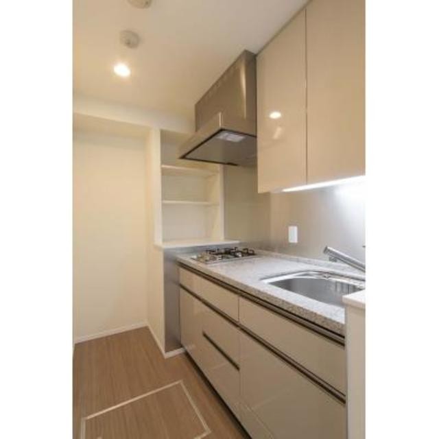 ※写真は同タイプ住戸です。(キッチン)