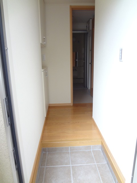 (玄関)