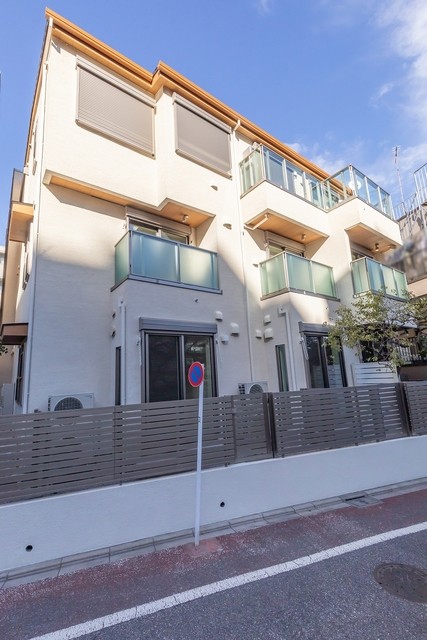 目黒区青葉台3丁目 【賃貸居住】アパート