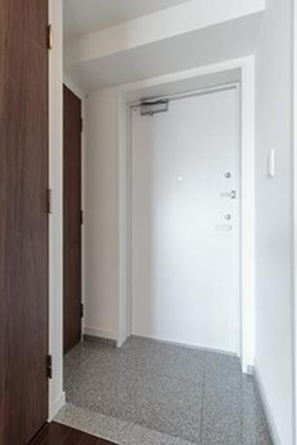 ※写真は同タイプ住戸です。(玄関)