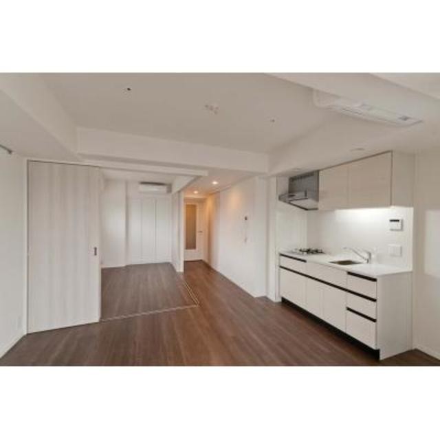 ※写真は同タイプ住戸です。(居間)