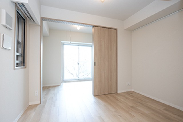 ※写真は同タイプ住戸です。(居間)