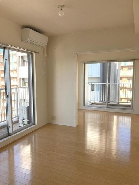 ※写真は同タイプ住戸です。(居間)