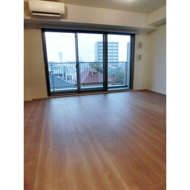 ※写真は同タイプ住戸です。(居間)