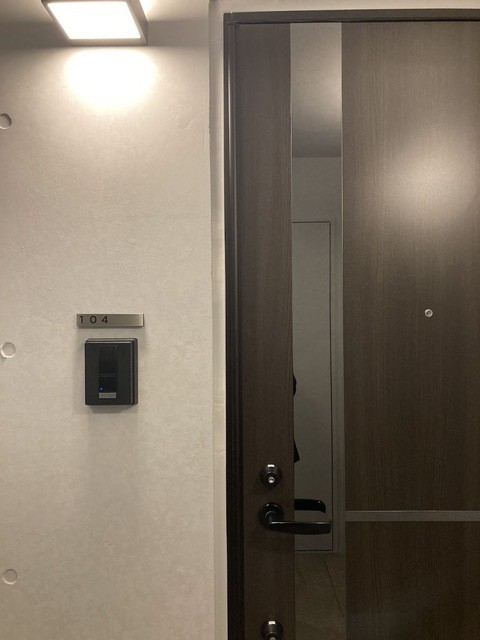 (玄関)