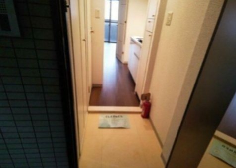 (玄関)