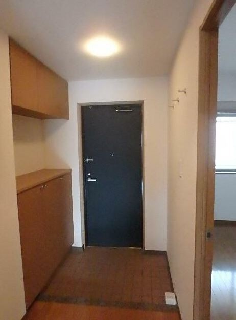 ※同仕様写真含む(玄関)