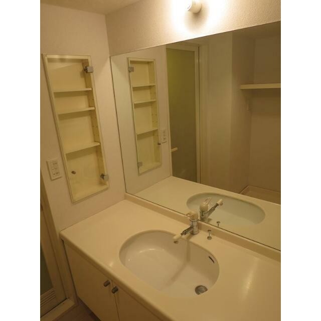 ※同仕様写真含む(内装)