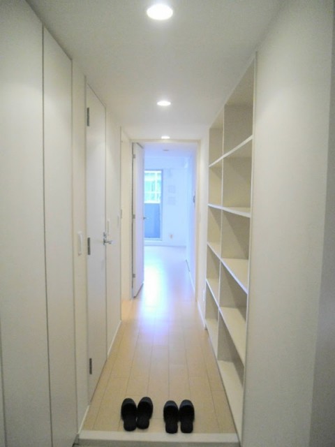 ※同仕様写真含む(玄関)