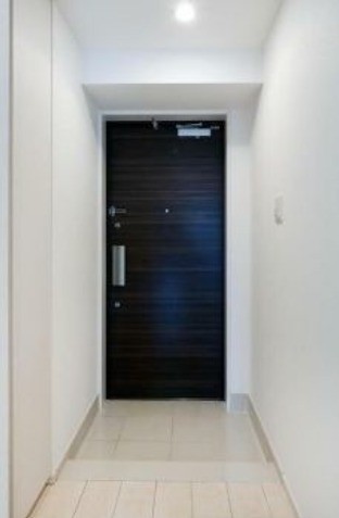 ※同仕様写真含む(玄関)