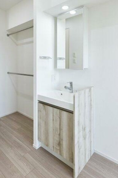 ※同仕様写真(内装)