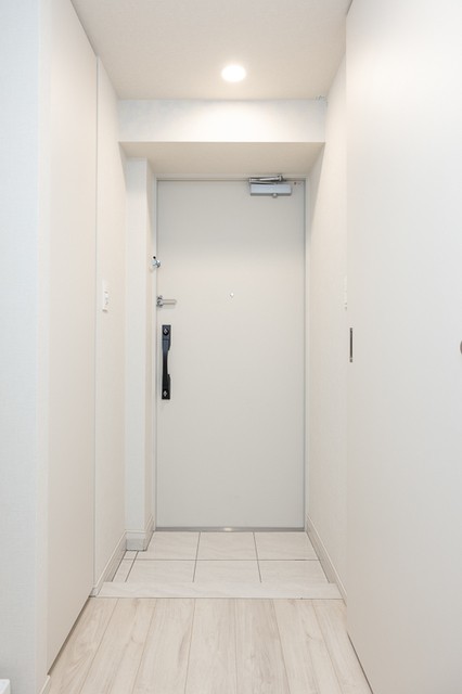 ※写真は同タイプ住戸です。(玄関)