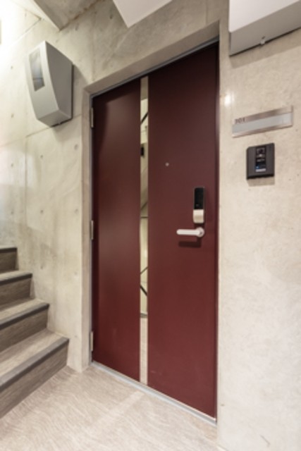 ※写真は同タイプ住戸です。(玄関)