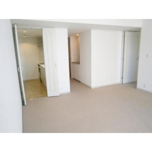 ※写真は同タイプ住戸です。(居間)