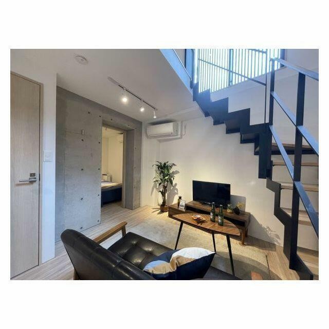 リビング（※モデルルームのため、家具小物(居間)