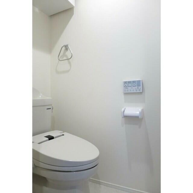 温水洗浄機能付！(内装)