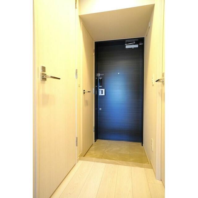 ※写真は同タイプ住戸です。(玄関)