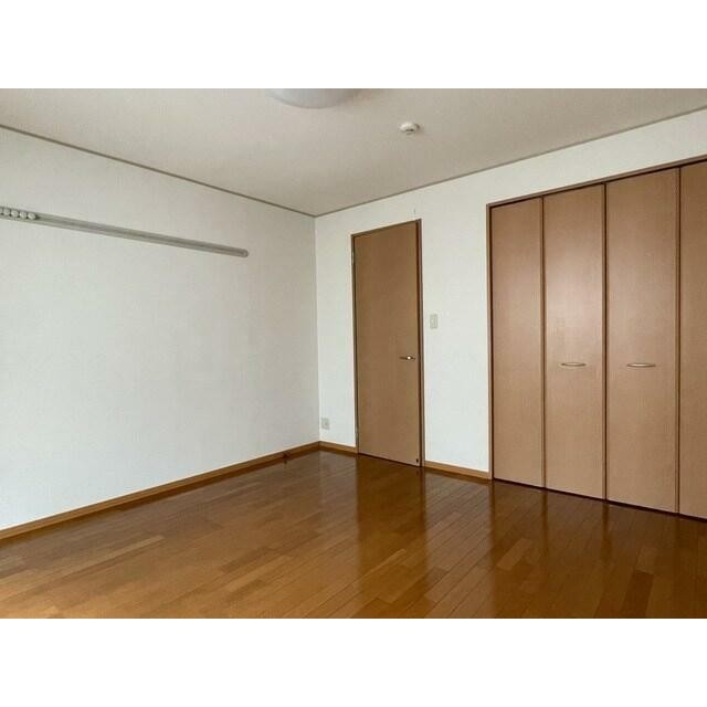 ※写真は、同タイプ103号室のものです。