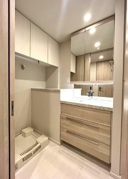 ※同仕様写真含む(内装)