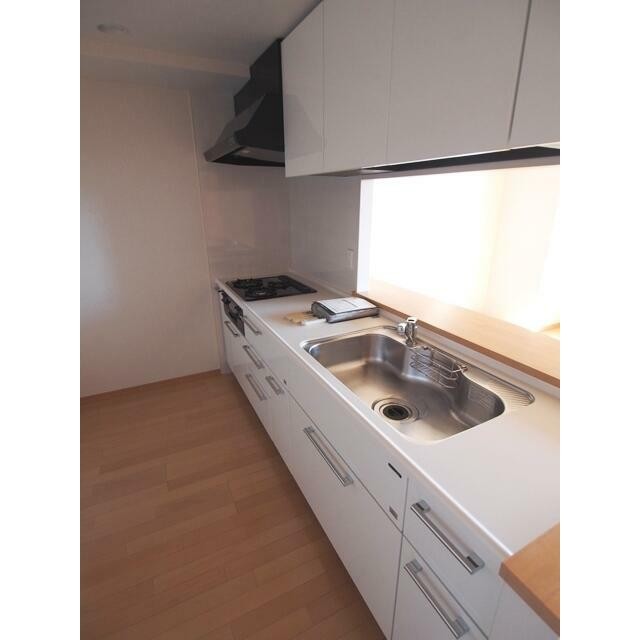 ※写真は同タイプ住戸です。(キッチン)