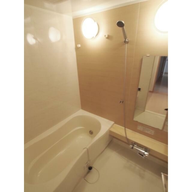 ※写真は同タイプ住戸です。(風呂)