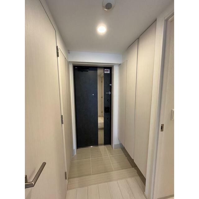 ※写真は同タイプ住戸です。(玄関)