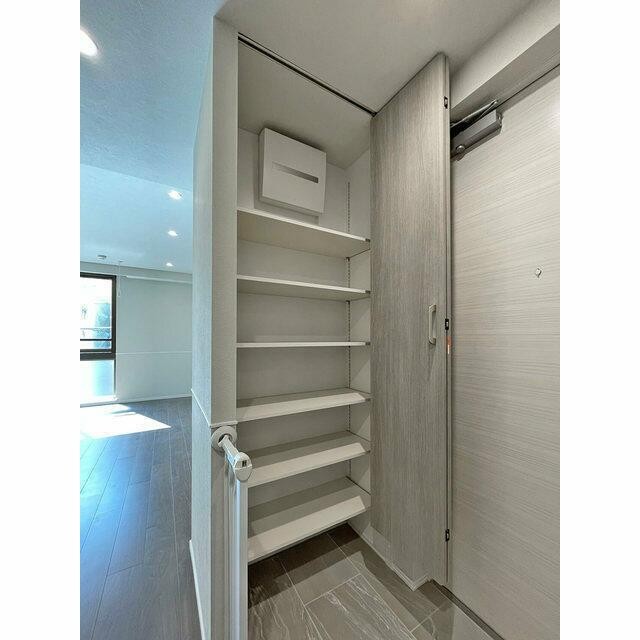 シューズボックス