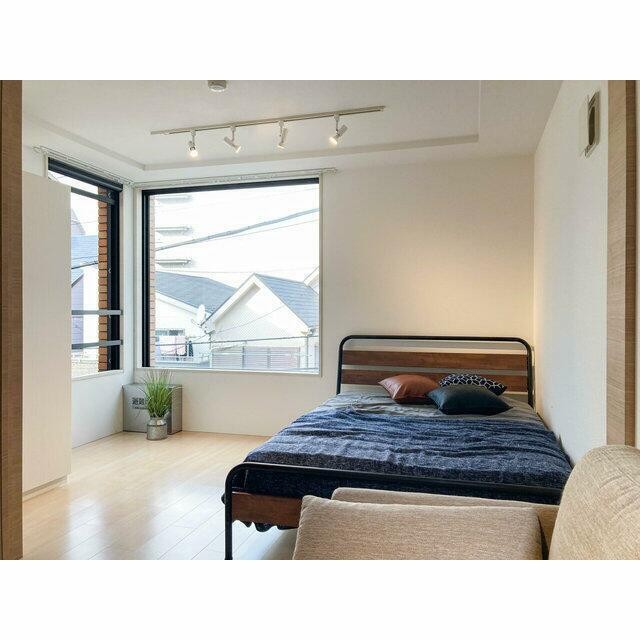 寝室※モデルルーム（家具・小物類は居室に