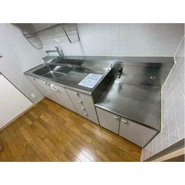 ※別部屋参考写真(キッチン)