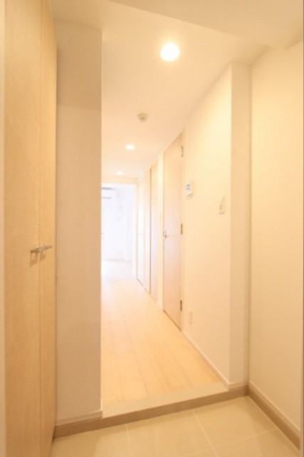 ※同仕様写真含む(玄関)